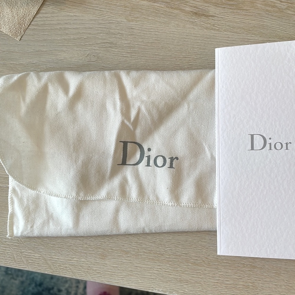 Christian Dior Wallet - Picture 6 of 7
